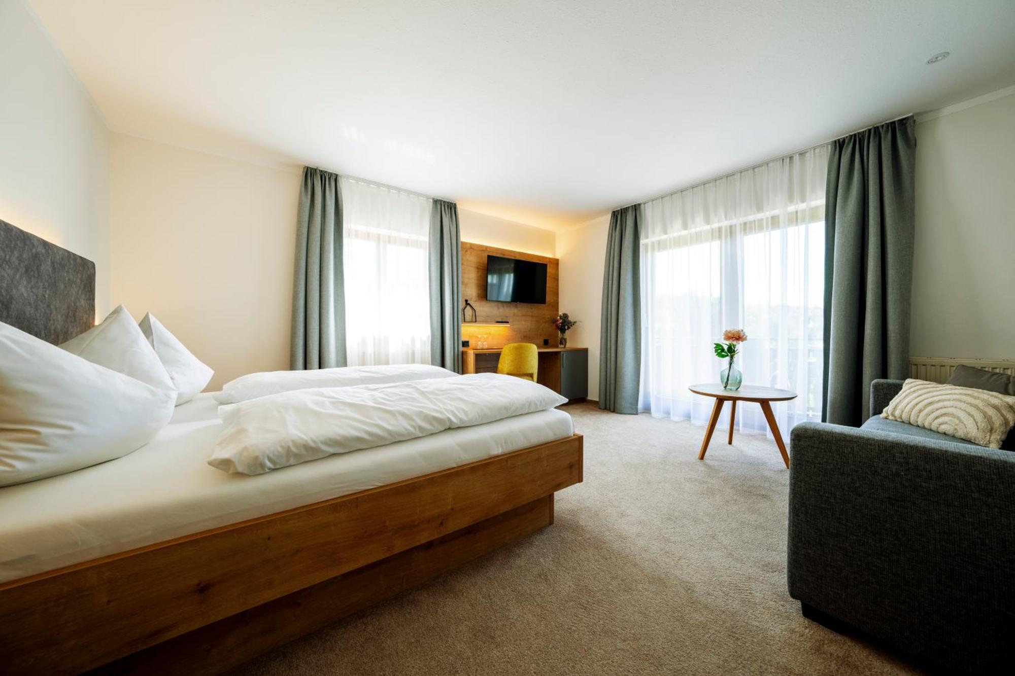 Hotel-Gasthof Rose 오버키르히 외부 사진