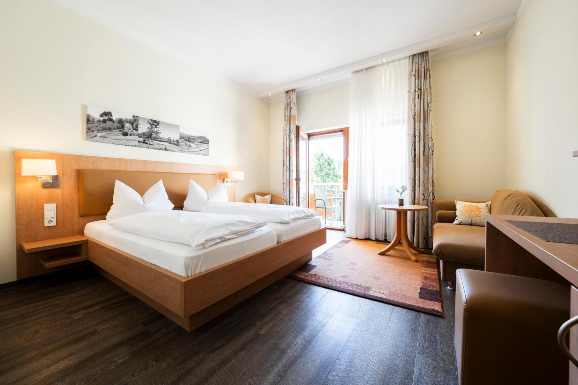 Hotel-Gasthof Rose 오버키르히 외부 사진